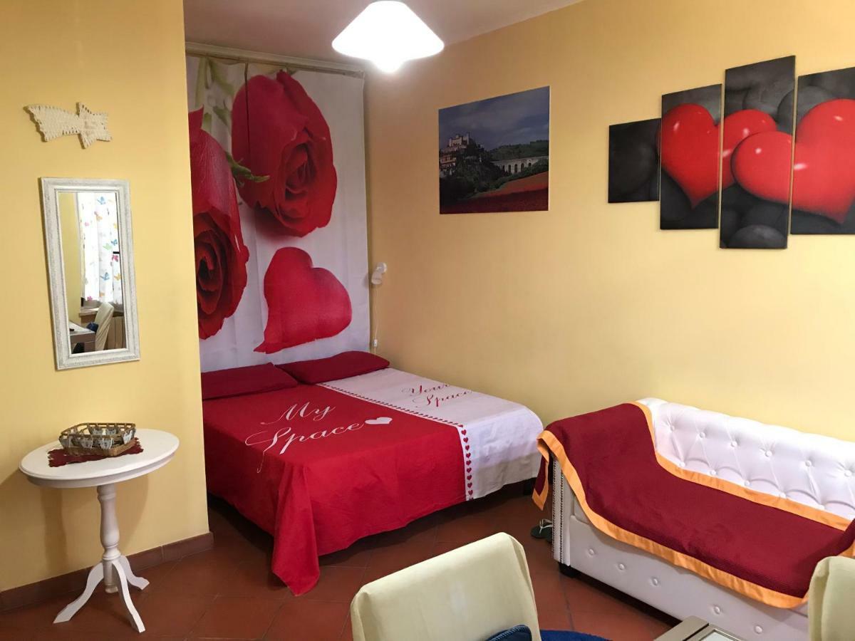 Centralhouse Spoleto Bagian luar foto